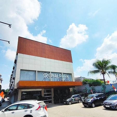 Royal Park Hotel Samarinda Luaran gambar