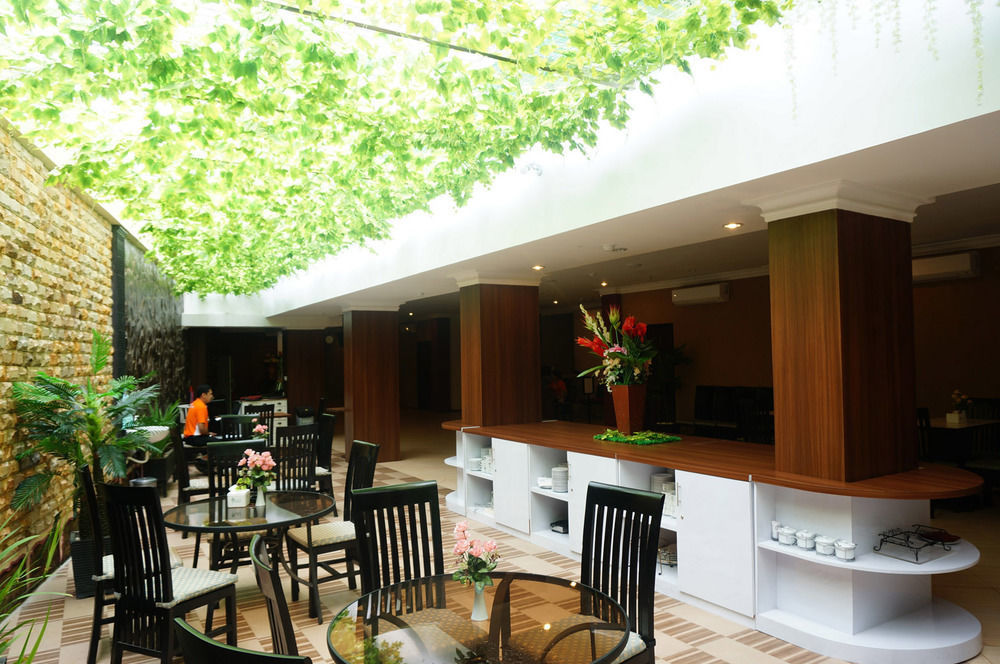 Royal Park Hotel Samarinda Luaran gambar